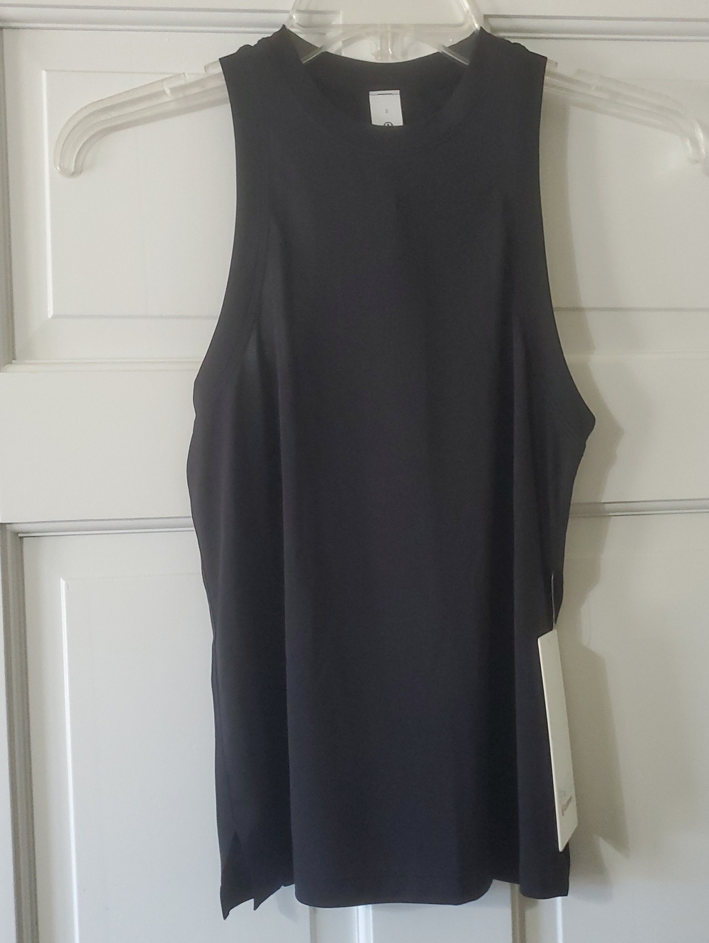 NWT Lululemon ultralight Hip Length Tank Black Sz 2